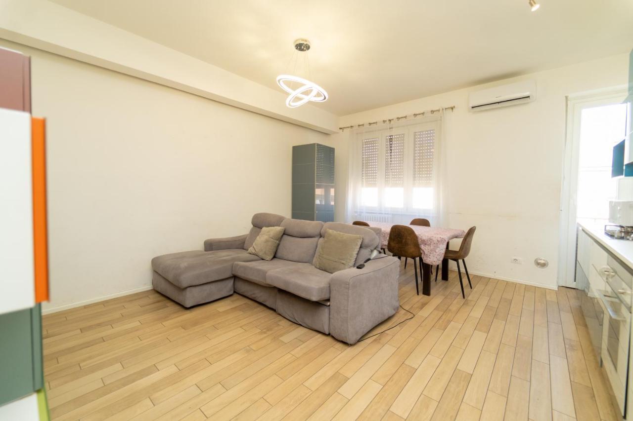 Central Maya Apartment Милано Екстериор снимка