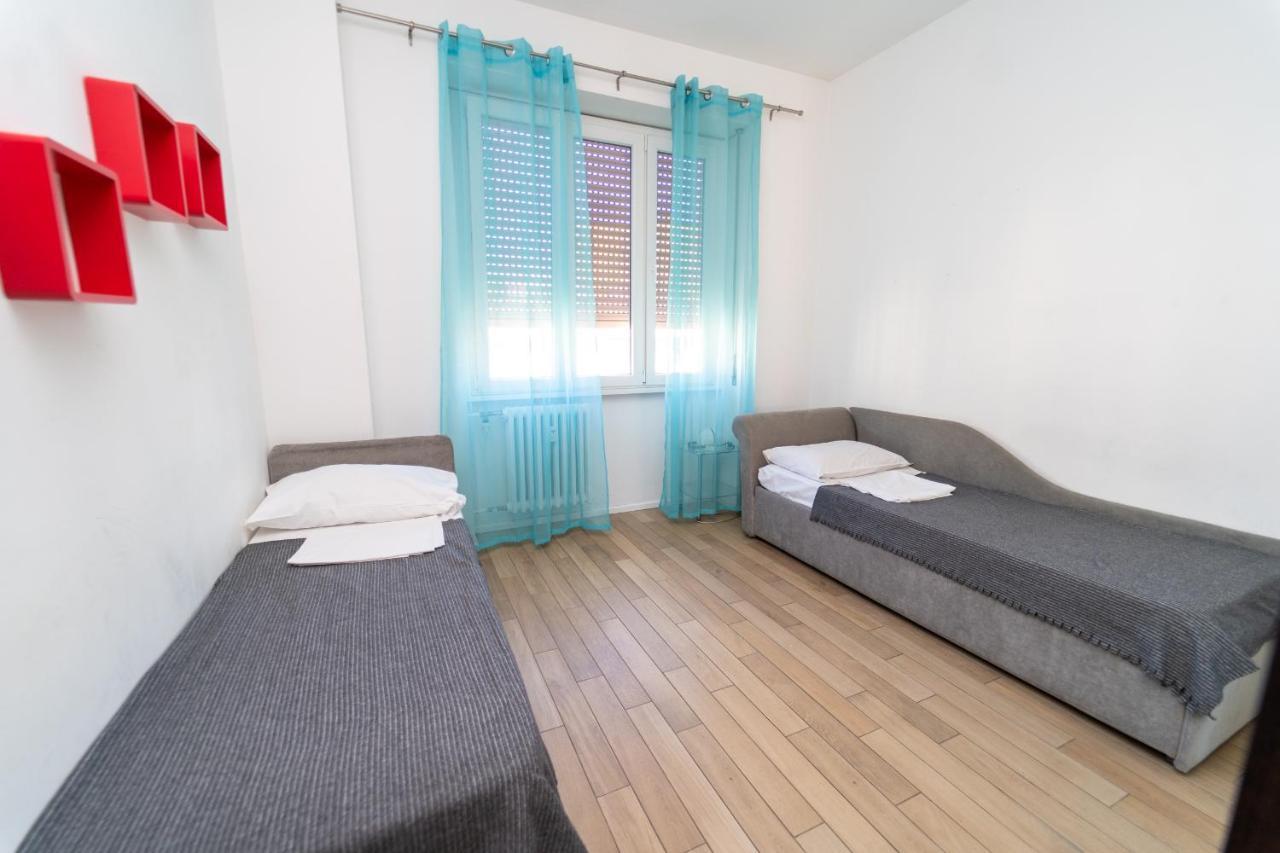 Central Maya Apartment Милано Екстериор снимка